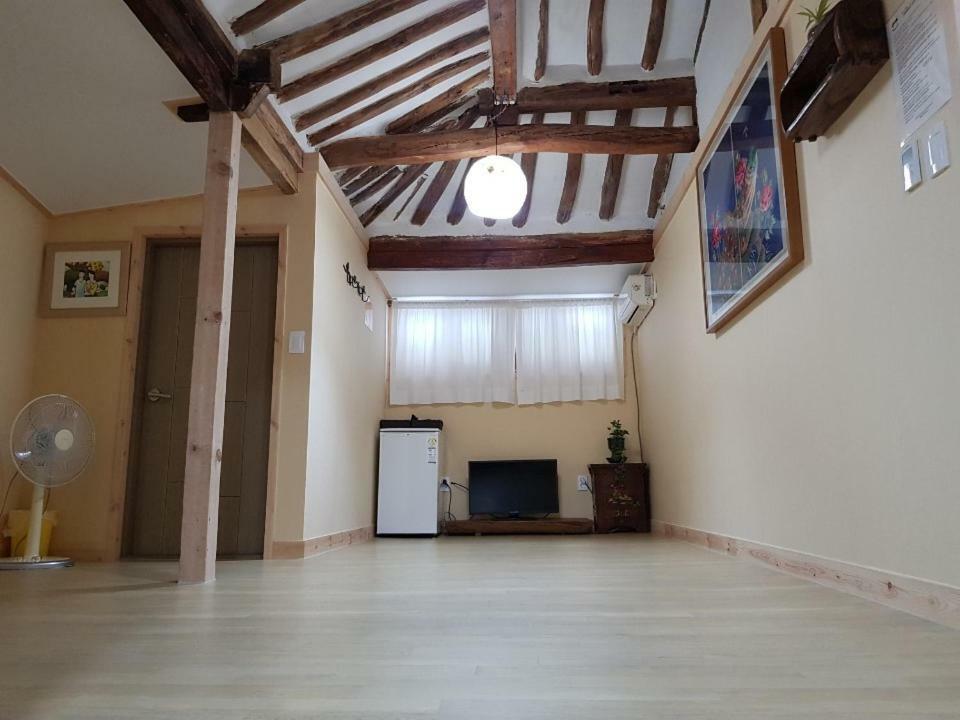 Hanok Story Guesthouse جيونجو المظهر الخارجي الصورة